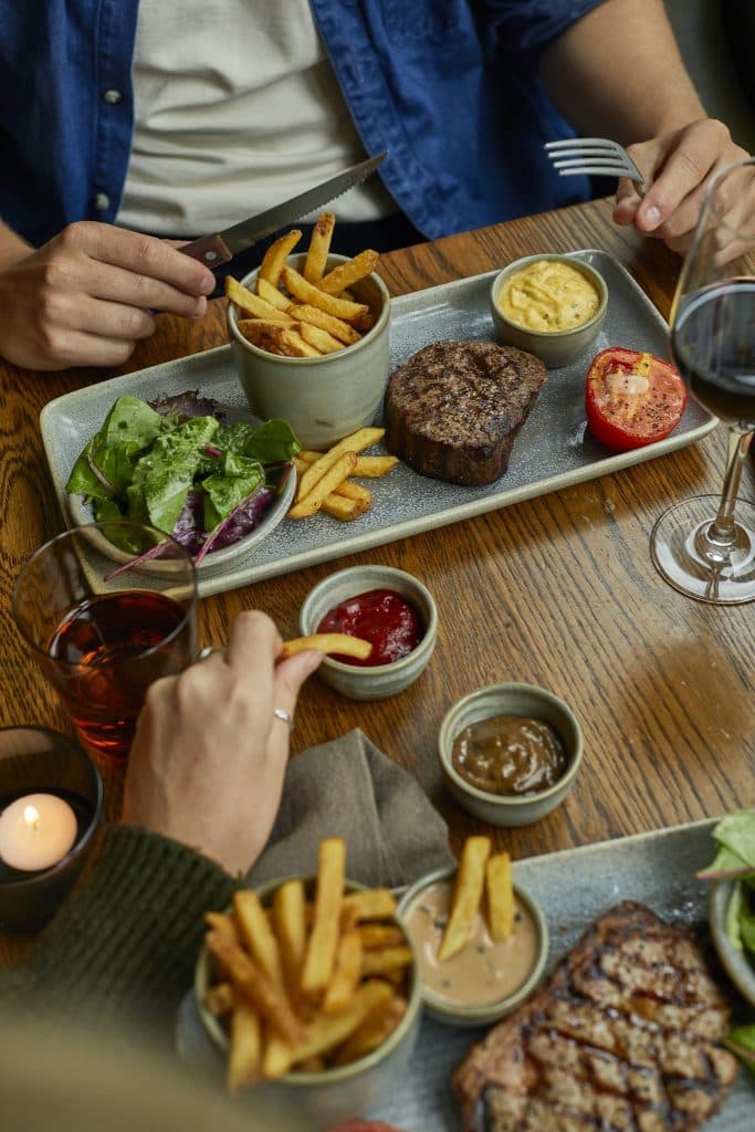 heartwood-inns-steak-night-45